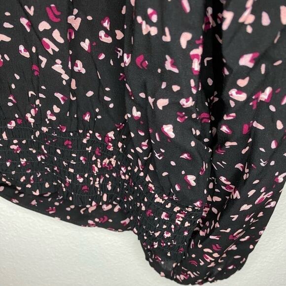 Torrid Challis Twist Front Paisley Black White Print Long Sleeve Crewneck Top - Picture 6 of 7